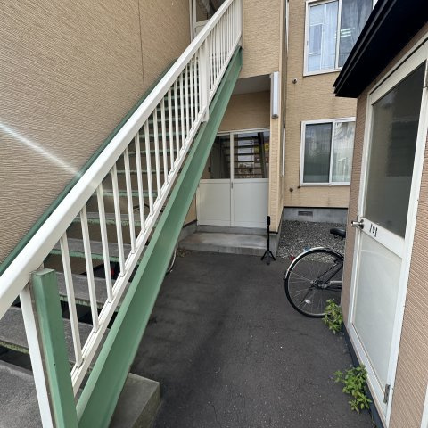大昭寿ハイツのエントランス