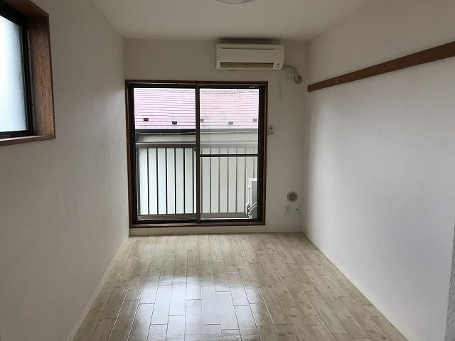 パレス天王町の居間・リビング