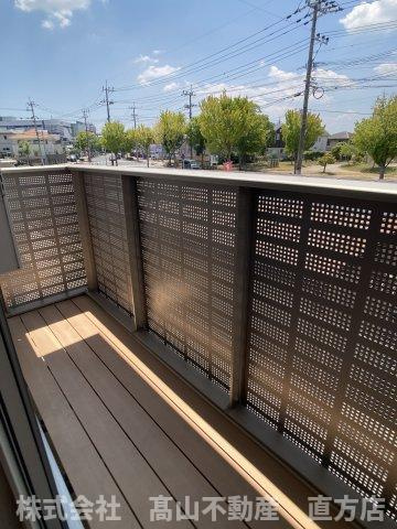 北九州市八幡西区星ケ丘３丁目のアパートのバルコニー