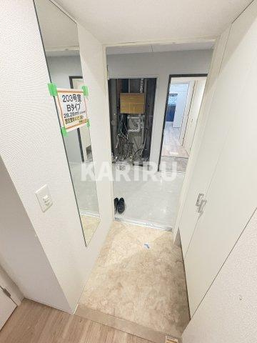 セレニテ谷町四丁目アリエの玄関