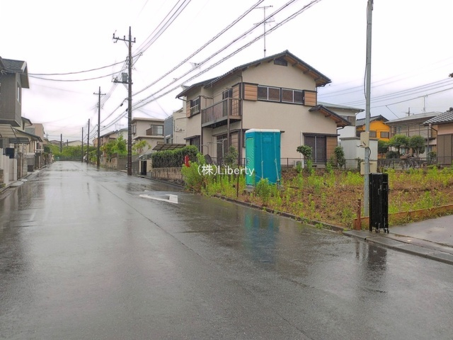 牛久市南15期　新築戸建の前面道路含む現地写真