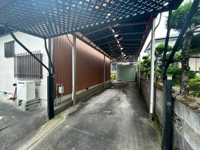 【駐車場】の画像