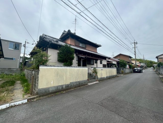 【前面道路含む現地写真】の画像