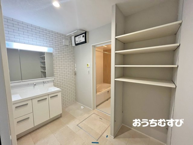 尾張旭市南新町白山2期(全2棟)の洗面所