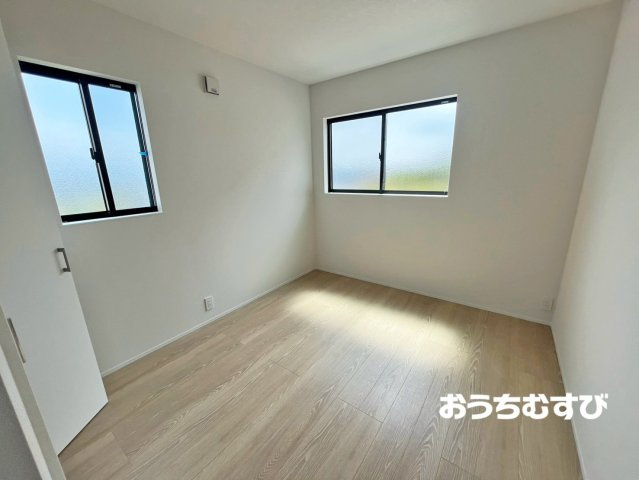 尾張旭市南新町白山2期(全2棟)の洋室