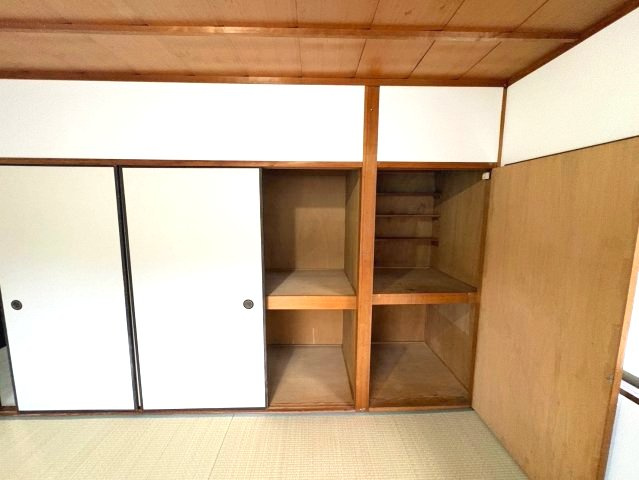 河内長野市南青葉台の一戸建ての収納