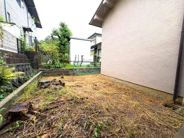 河内長野市南青葉台の一戸建ての庭