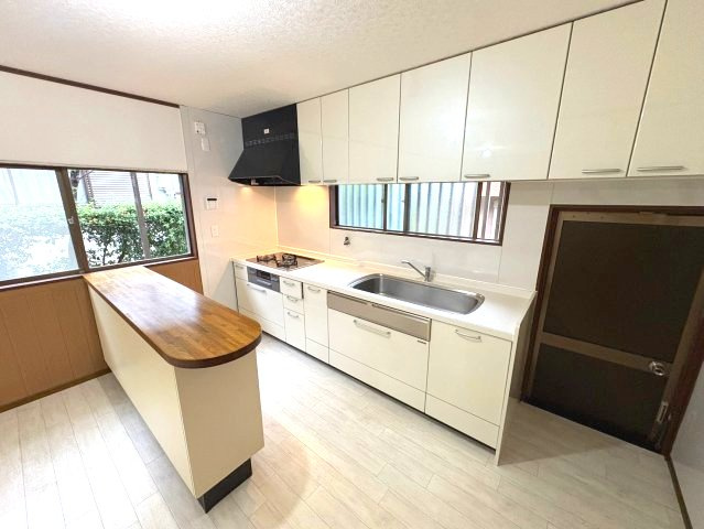 河内長野市南青葉台の一戸建てのキッチン