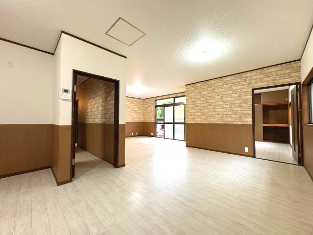 河内長野市南青葉台の一戸建ての内装
