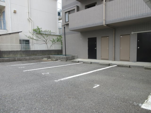 サンライフ大津和の駐車場