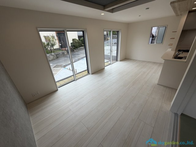 平塚市公所　新築戸建　全2棟1号棟の居間・リビング