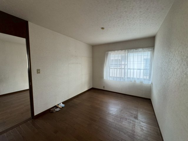 -三丁目不動産-　秩父市上町2丁目　平成7年築の洋室