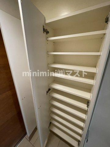 レジュールアッシュ難波ＬＵＸＥの収納|別部屋参考写真