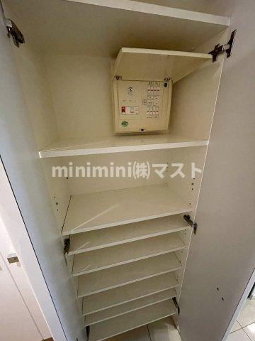 レジュールアッシュ難波ＬＵＸＥの収納|別部屋参考写真