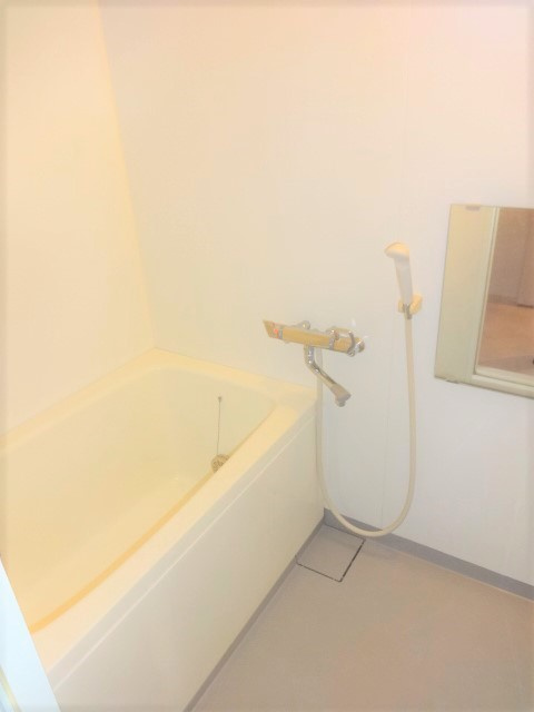クレスト久米川の浴室|405号室の写真を使用しています。