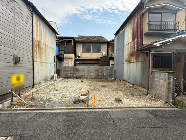吉祥院春日町　建築条件無土地