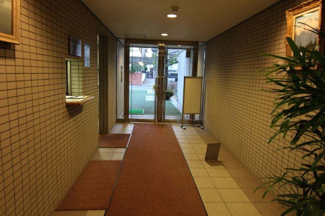 コンフォール元住吉のロビー