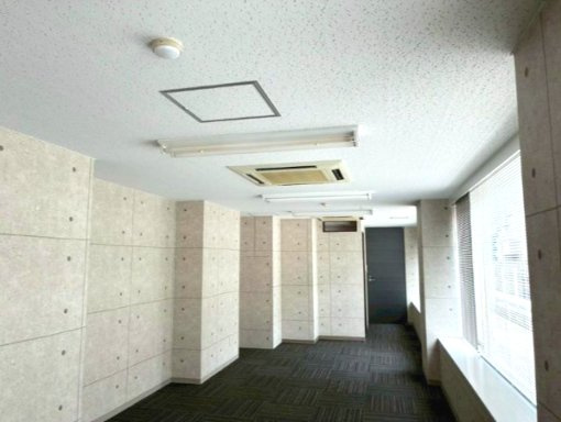 リアライズ南船場ビルの内装