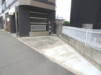 【駐車場】 | 川西市久代1丁目22　中古ー戸建て