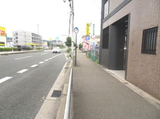 【前面道路含む現地写真】 | 川西市久代1丁目22　中古ー戸建て