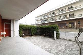 【庭】 | プレステ15番館鶴見緑地