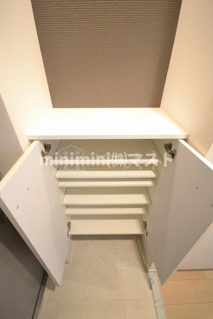 レジュールアッシュ南堀江の玄関|他号室参考写真