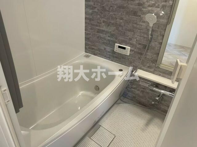クイーンパレス浅伊の浴室