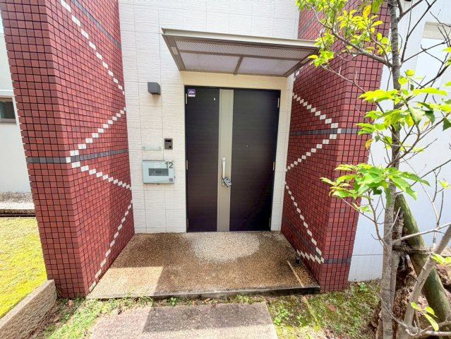 西宮サニーヒルズ 12･13･14号地のエントランス