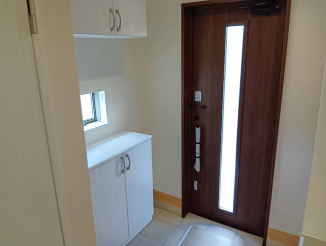 【玄関】 | 沼津市下香貫2095番 新築建売分譲住宅 建物＋土地 TW06191 | 沼津市下香貫清水　A号棟　玄関　※令和8年8月10日撮影