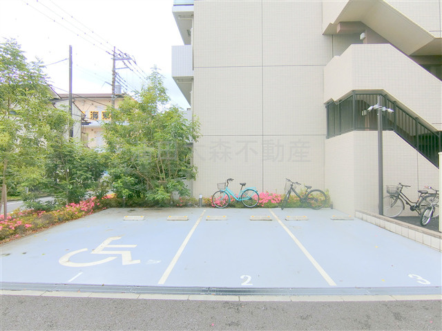 ラフィスタ蒲田南Ⅱの駐車場|敷地内平置き駐車場　空き状況等詳細はお問合せ下さい。