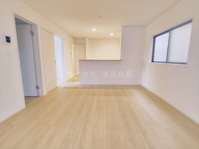 【居間・リビング】の画像