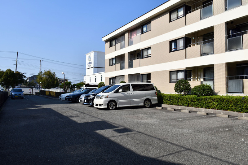 コーポ大津和の駐車場
