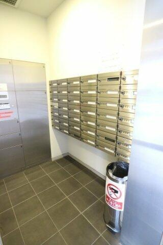 プラウドフラット新宿河田町のその他共用部分|メールボックス 