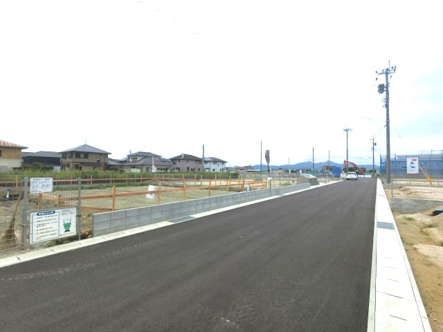 小城市三日月町三ヶ島　第1の前面道路含む現地写真