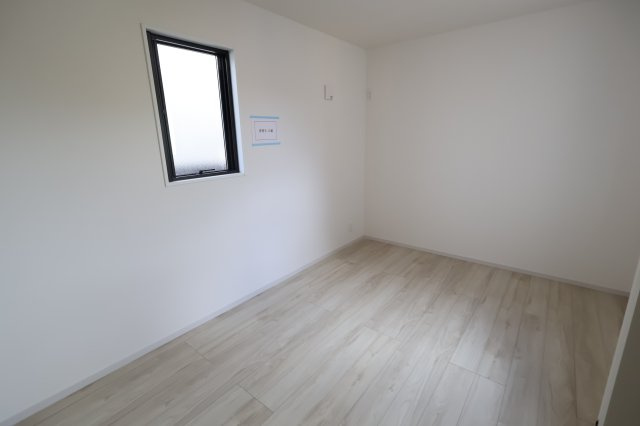 《仲介手数料無料》中央区八王子３丁目11-11新築一戸建てフィットエーの洋室|2階 6帖
