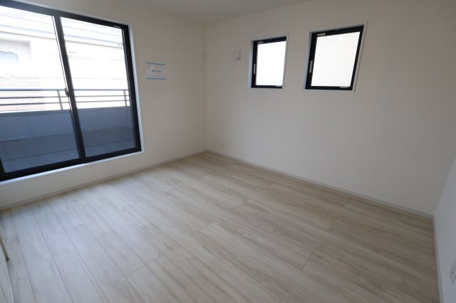 《仲介手数料無料》中央区八王子３丁目11-11新築一戸建てフィットエーの洋室|2階 7帖