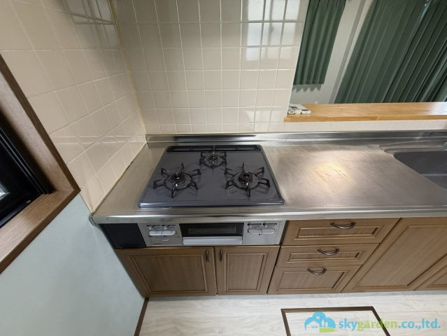 平塚市西真土　中古戸建のキッチン
