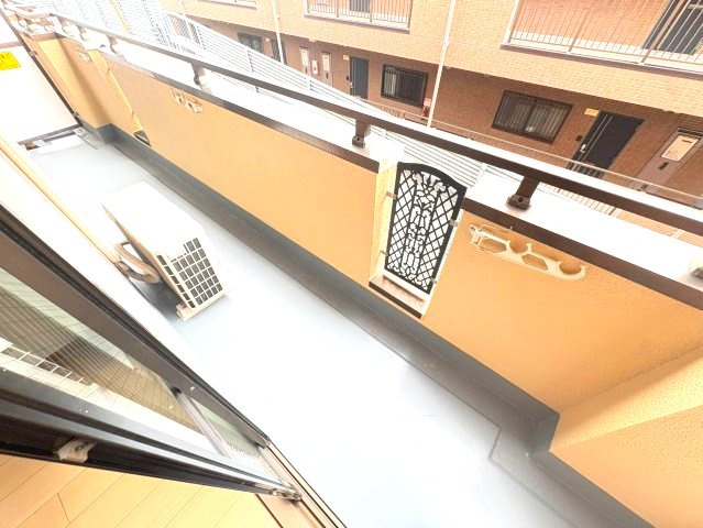 フリーダム中村のバルコニー