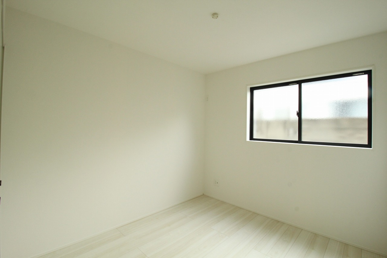 瀬戸西町1丁目　新築戸建　の洋室|北の部屋　5.25帖