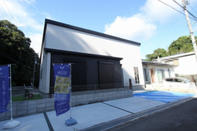 瀬戸西町1丁目　新築戸建　の外観|4LDK+パントリー+WIC+SC　建物面積　98.95㎡（約29.93坪）
1階　98.95㎡