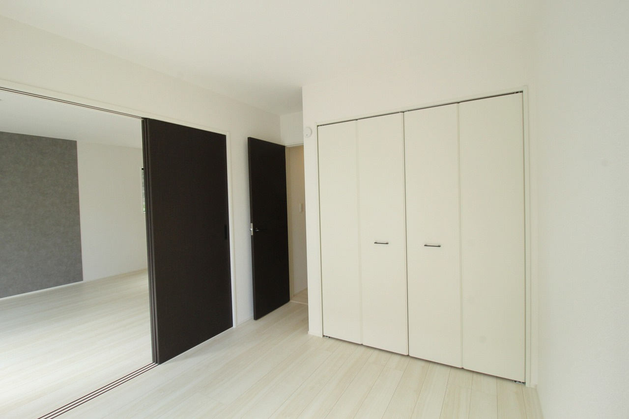 瀬戸西町1丁目　新築戸建　の洋室|南の部屋　5.25帖