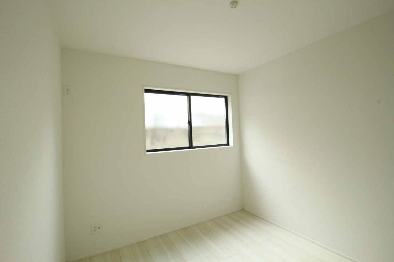 瀬戸西町1丁目　新築戸建　の洋室|北の部屋　5.25帖