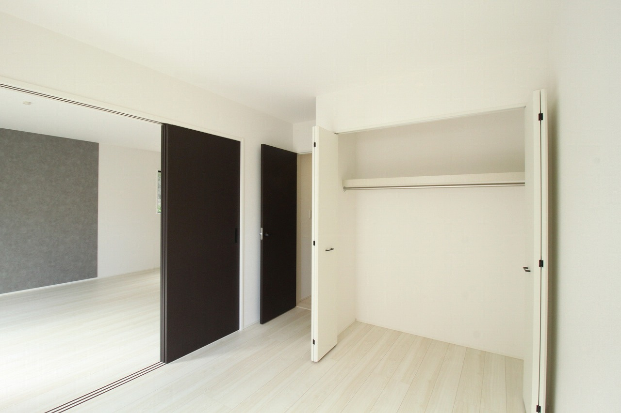 瀬戸西町1丁目　新築戸建　の収納|南の部屋　5.25帖