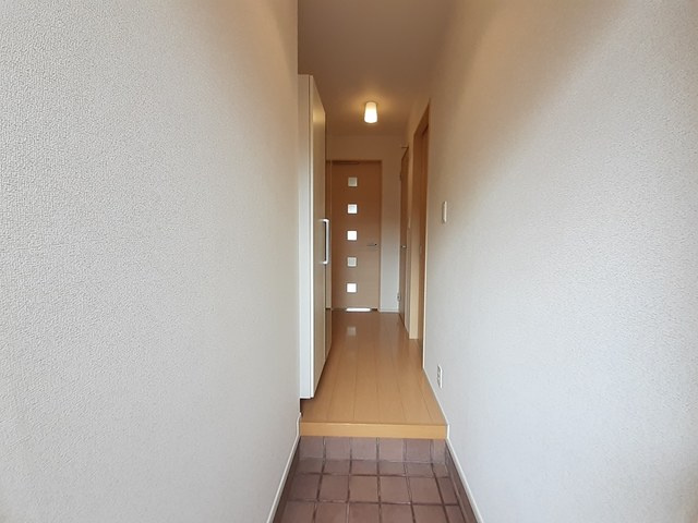 メゾン早坂２番館の玄関|玄関