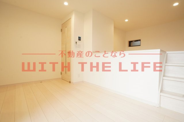 ADC津福セレーノ【キャッシュバック対象物件】の居間・リビング|おしゃれな居間です