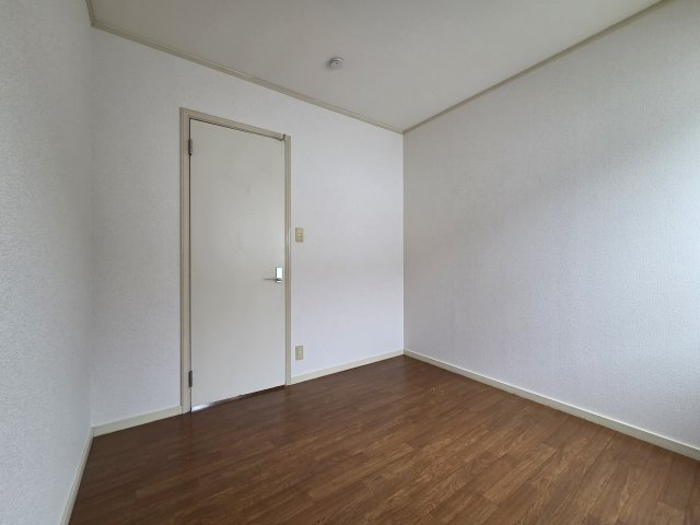 ウッドハウスの洋室