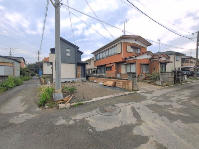 【前面道路含む現地写真】 | 鴻巣市吹上本町2丁目　新築戸建　全1棟　1号棟