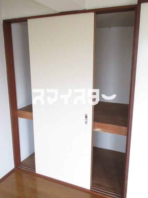 第１１末廣コーポの収納