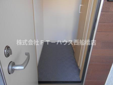 リコリス船橋の玄関