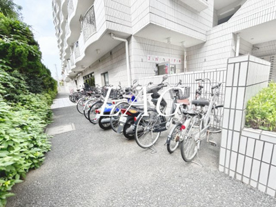 【その他共用部分】 | ジェイド・パレス | 駐輪場です。